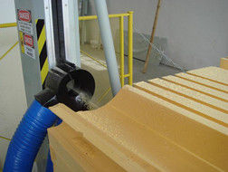 เครื่องตัดโฟม PIR CNC ± 0.5 มม. ความแม่นยำ 0 ~ 6m / นาที