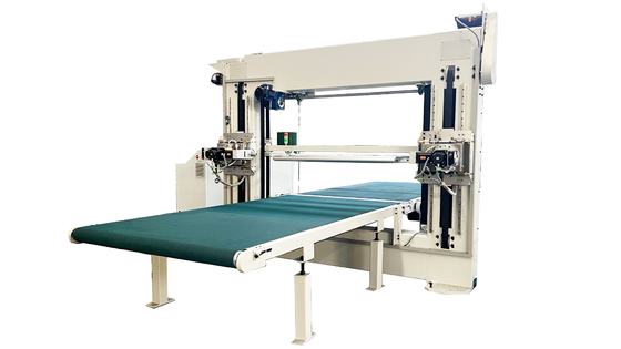 เครื่องตัดใบมีดคู่อัตโนมัติแนวนอน PU โฟมฟองน้ำเครื่องตัดซีเอ็นซี