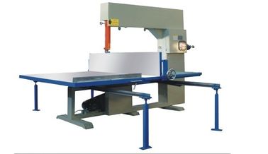 Matress ฟองน้ำแนวตั้งเครื่องตัดพร้อมคู่มือการเชิงเส้นตำแหน่ง Handwheel 1.74kw