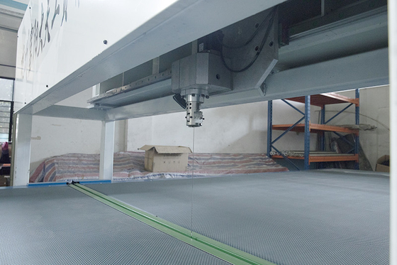 เครื่องตัดฟอง EVA สปองตั้ง 5KW สําหรับหมอน