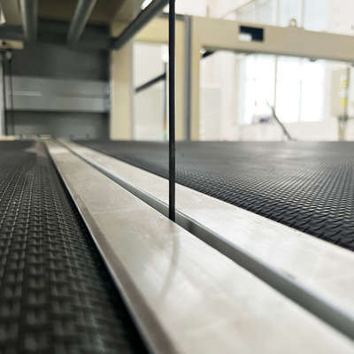 เครื่องตัดใบแหวน CNC อัตโนมัติสําหรับ PS/PE/EPE