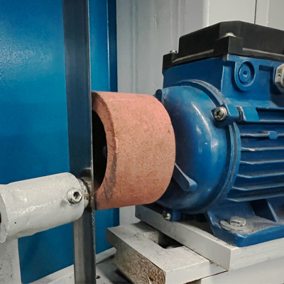 เครื่องตัดโฟม PU แนวตั้งแบบแมนนวลด้วยความเร็ว 1.74kw