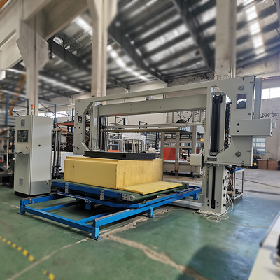 เครื่องตัดตั้งฟอง CNC เครื่องตัดหมุนสําหรับการตัดฟอง PU ที่ยืดหยุ่น การตัดลักษณะความเร็วสูง ด้วยความแม่นยําสูง