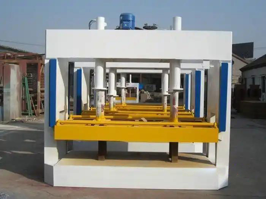 ประเทศจีน เครื่องกดเย็นไฮดรอลิก สําหรับประตูไม้ ทํา 50 ตัน 1250 * 1500mm
