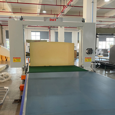 เครื่อง CNC Polyurethane ความเร็วสูง เครื่องตัดฟองแนวสําหรับแผ่นสปอง