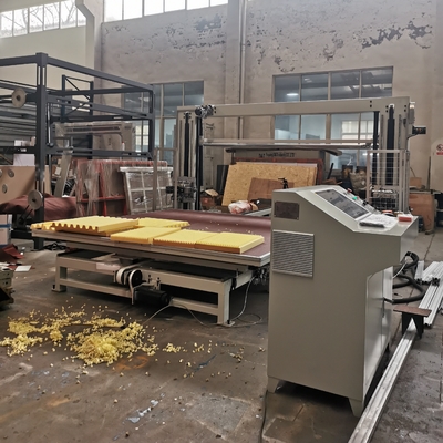 เครื่องตัดสปองจิ้งจอกแนวราบ CNC สําหรับ PU Foam Latex Basotect Composite Foam