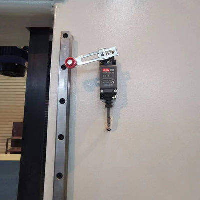 24. 10M/min CNC การตัดผงใบหมุนสําหรับอุตสาหกรรมเฟอร์นิเจอร์ ออโต้ แพคเกจและอุตสาหกรรมประกอบ