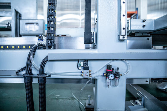 CNC 2.0mm Pu Foam เครื่องตัดใบมีดแนวนอนและแนวตั้ง