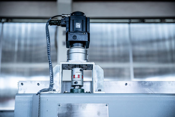 CNC 2.0mm Pu Foam เครื่องตัดใบมีดแนวนอนและแนวตั้ง