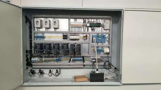 เครื่องตัดฟองน้ำ CNC แบบตั้งตรง 40m / นาทีตัดรูปร่าง 2D