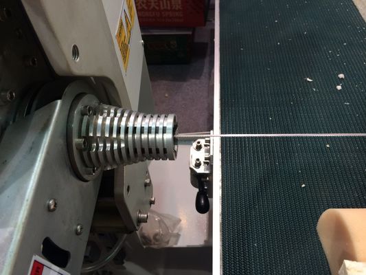 เครื่องตัดใบมีดสั่นแนวตั้งโฟม CNC 8.5kw ความเร็ว 10m / นาที
