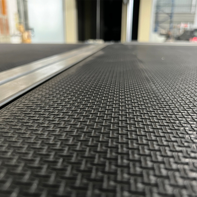เครื่องตัดโฟมแนวตั้งหมุนอัตโนมัติสำหรับ PIR EVA Foam Rock Wool