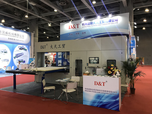 DTC - R2012 เครื่องตัดรูปร่างใบมีดหมุนสำหรับเมมโมรี่โฟม