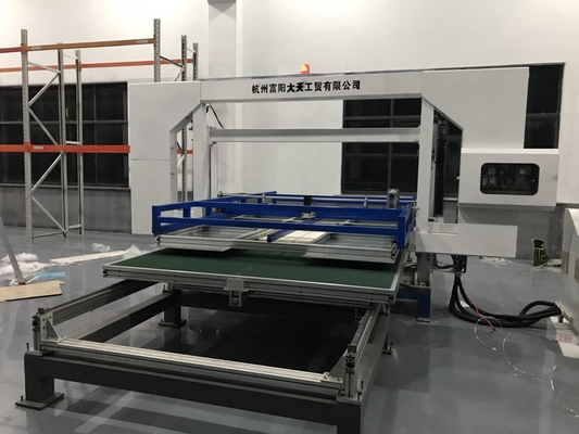 40m / Min Foam Upright CNC ใบมีดคู่เครื่องตัดฟองน้ำตัด 3D Shapes